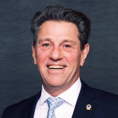 Prof. Dr. Ralf A. Brickau
